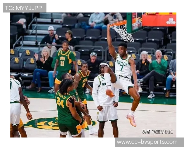 球队新星埃奇库姆首秀狂砍34分恩比德马克西等人欢庆泼水庆祝